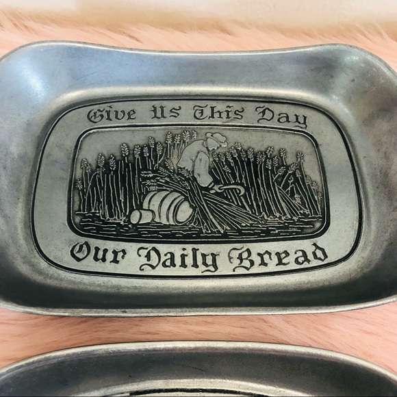 Country Ware bread plates - Picture 2 of 14